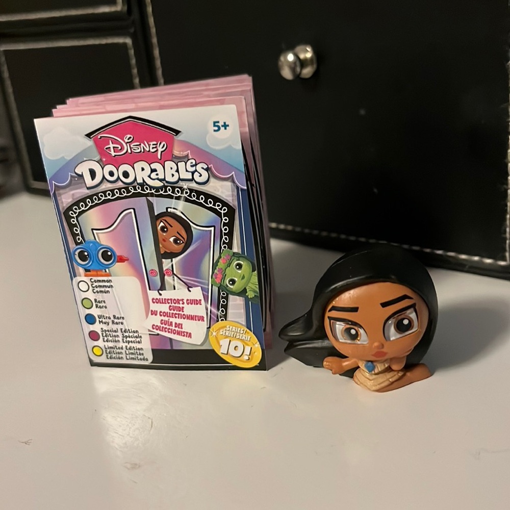 Disney doorables series 10 Pocahontas